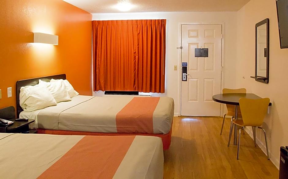 Motel 6-Cookeville, TN