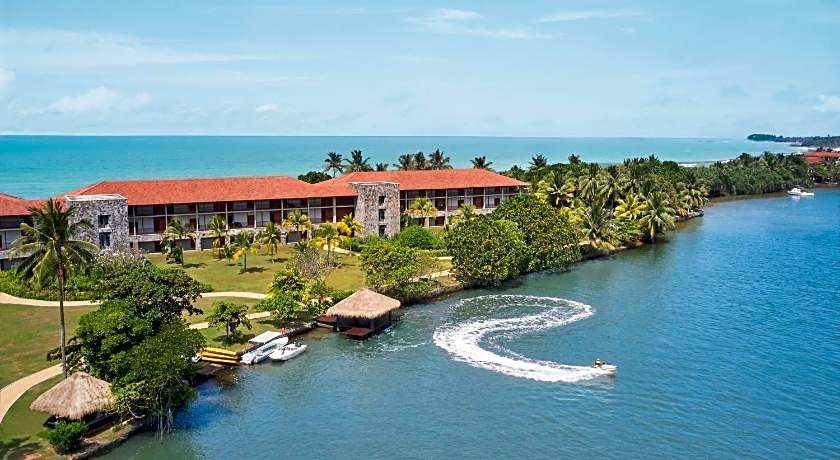 Cinnamon Bentota Beach