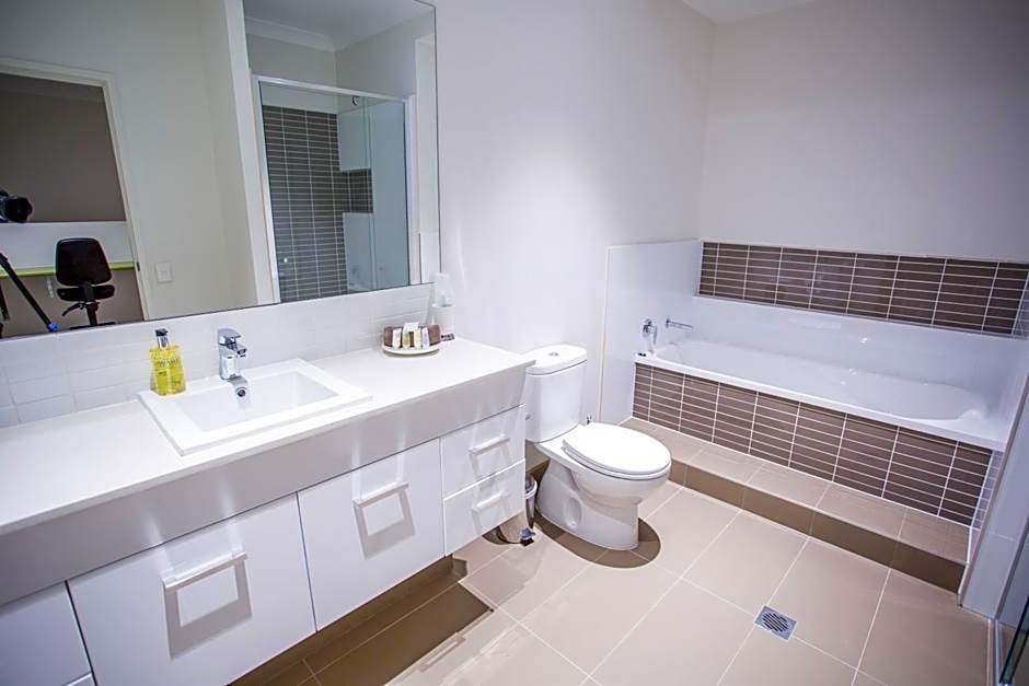 Spinifex Motel and Serviced Apartments
