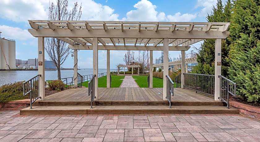 Best Western Plus Oswego Hotel and Conference Center