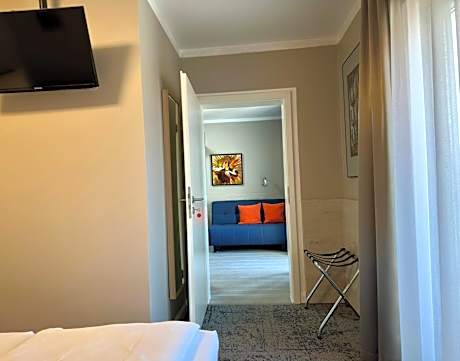 One-Bedroom Apartment with Balcony