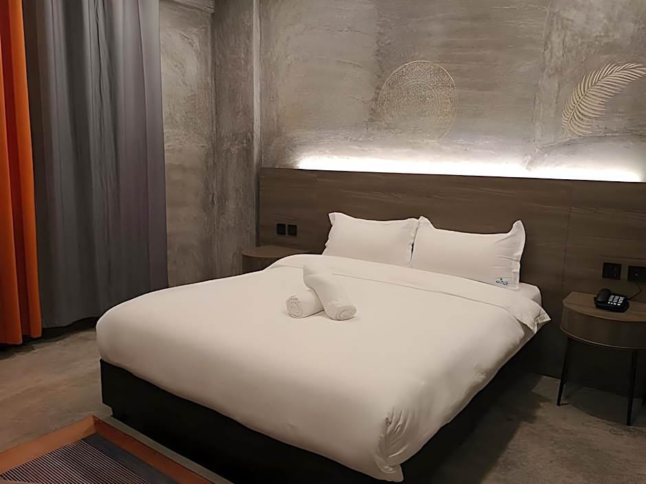 Sri Indar Hotel & Suites