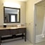 Hampton Inn By Hilton & Suites Oklahoma City Airport