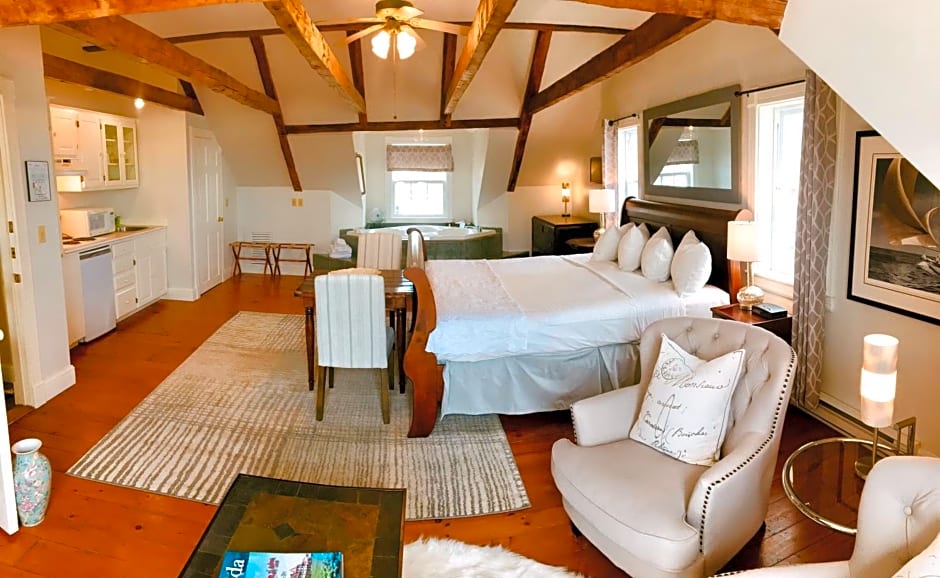 Treadwell Inn