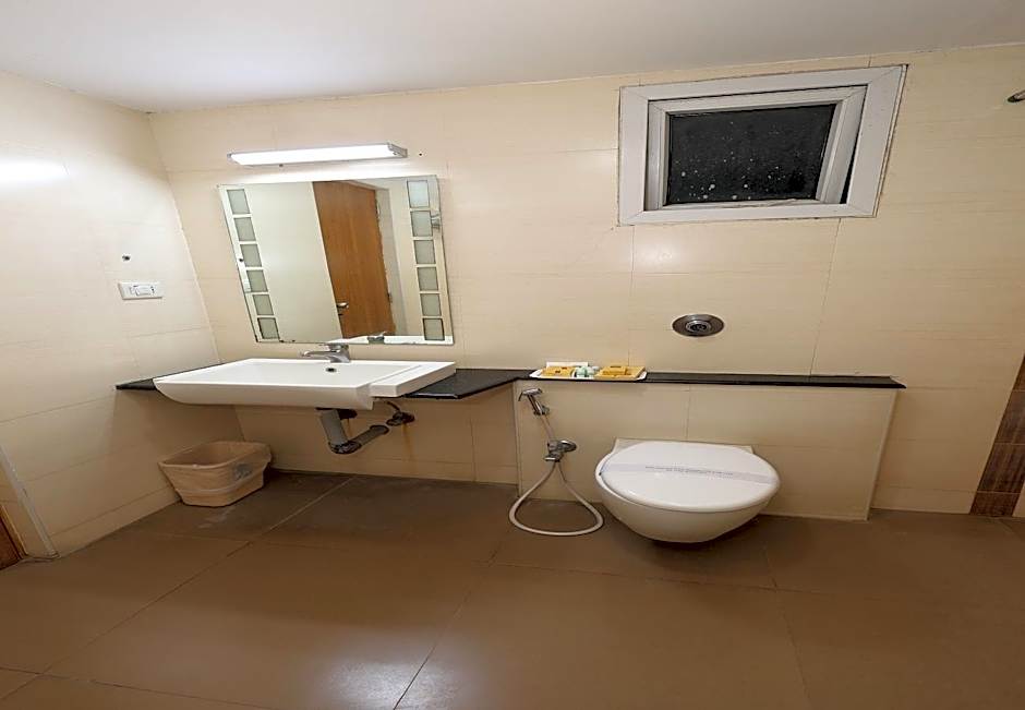 Hotel Abirami Residency
