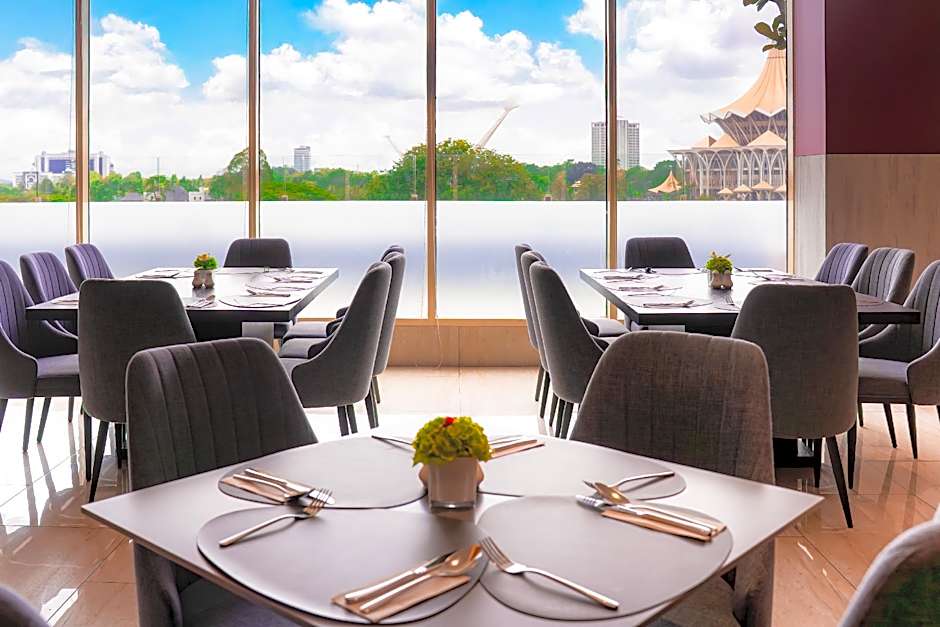 The Waterfront Hotel