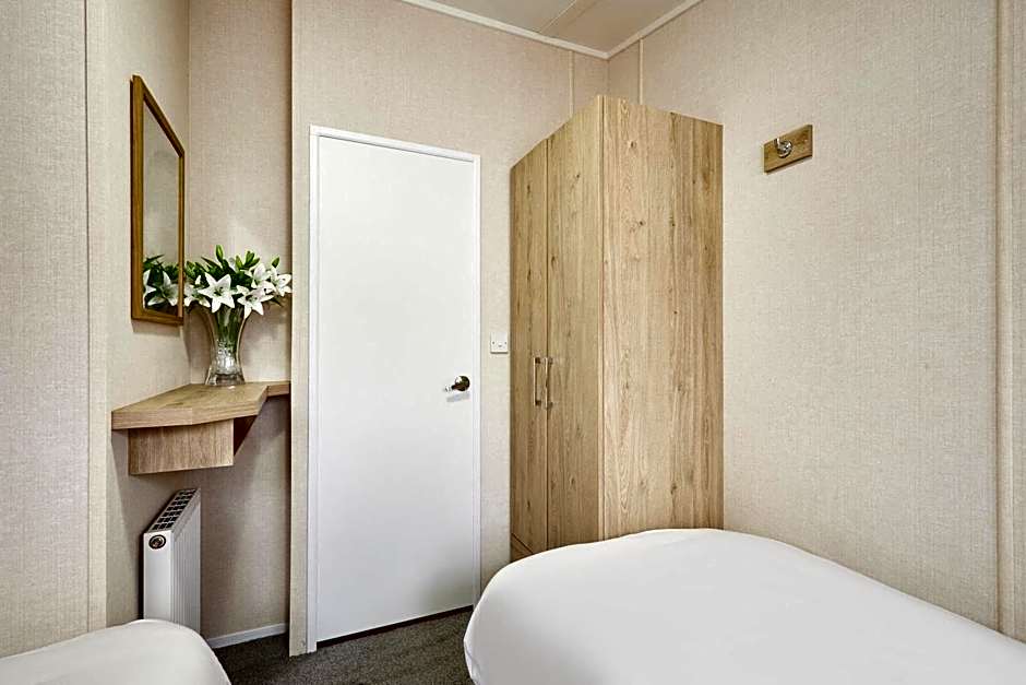 Bluebell Lodge with Hot Tub