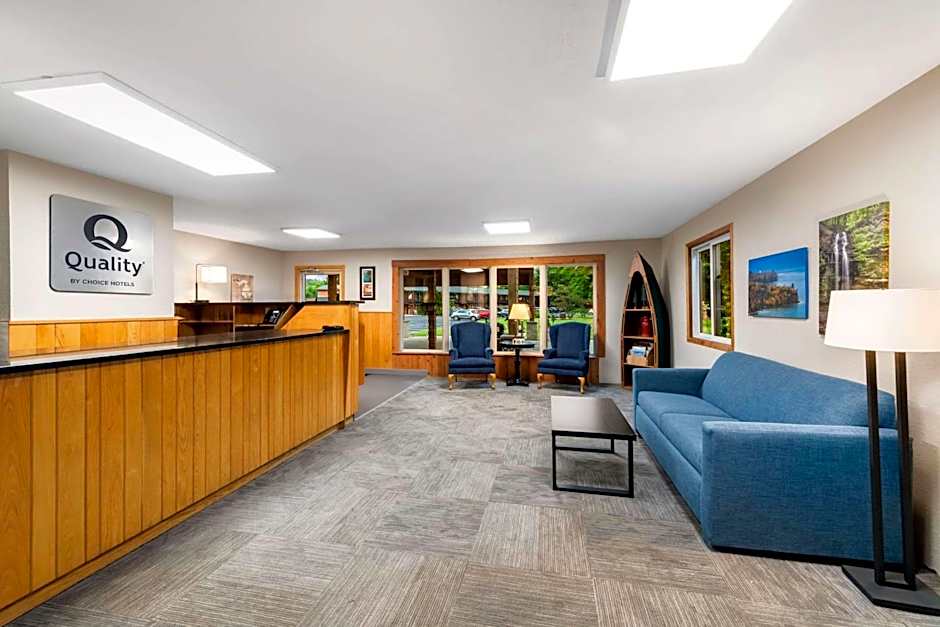 Quality Inn & Suites Munising