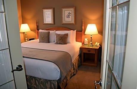 Executive Suite with One King Bed