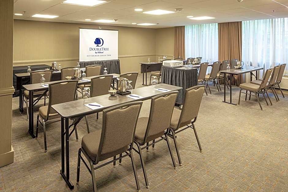 DoubleTree By Hilton Pittsburgh-Green Tree
