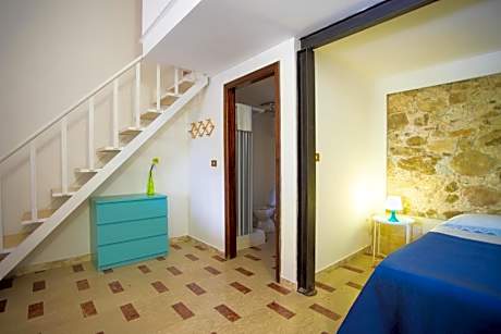 Loft with Patio and Pool View