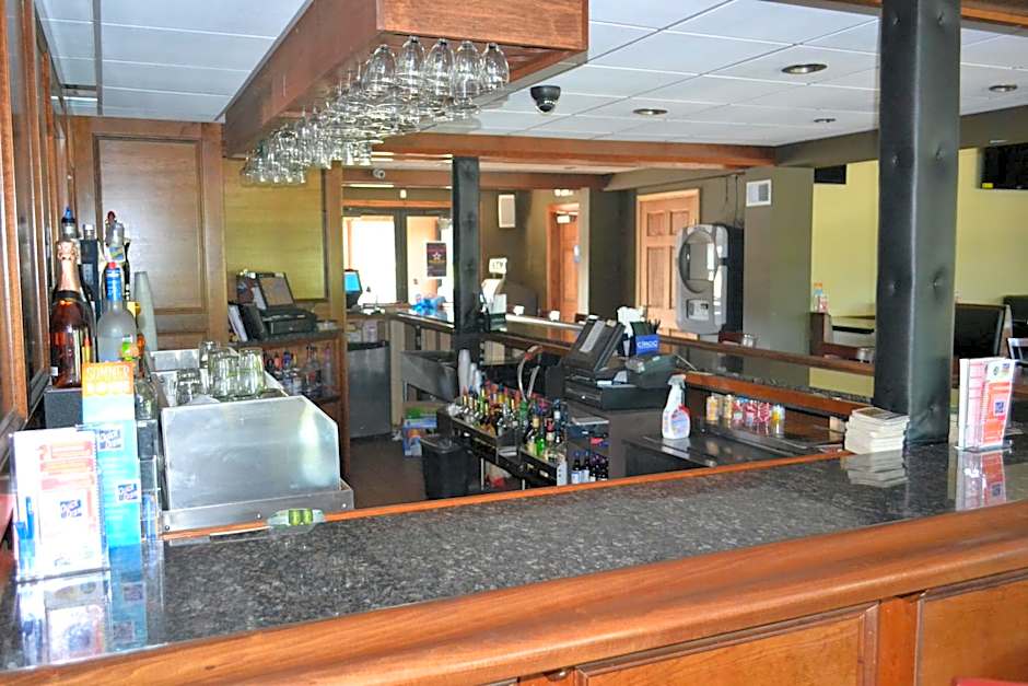 Latham Inn