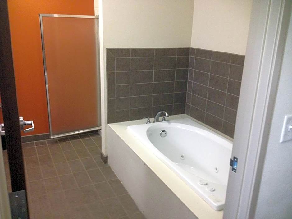 Sleep Inn & Suites Elk City