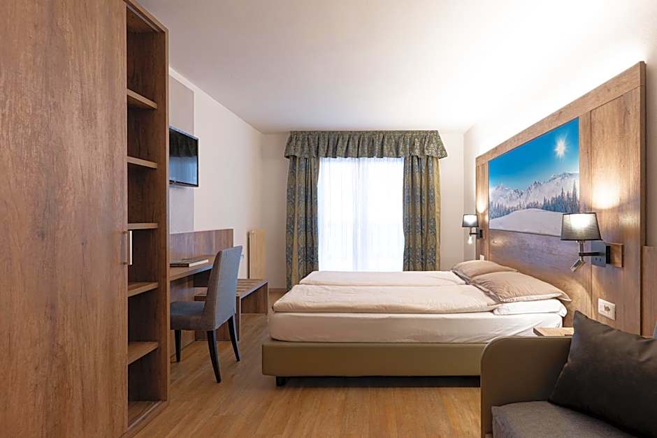 Hotel Alpen