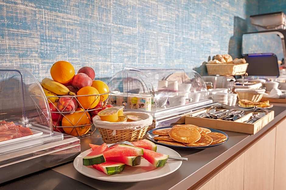 Operalia Hotel les Pins