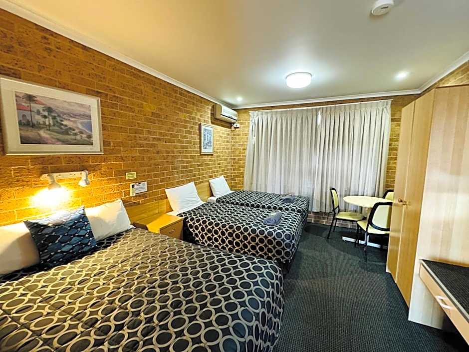 Town and Country Motor Inn