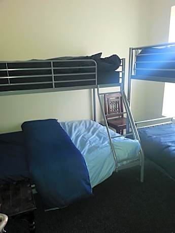 8 bed dorm