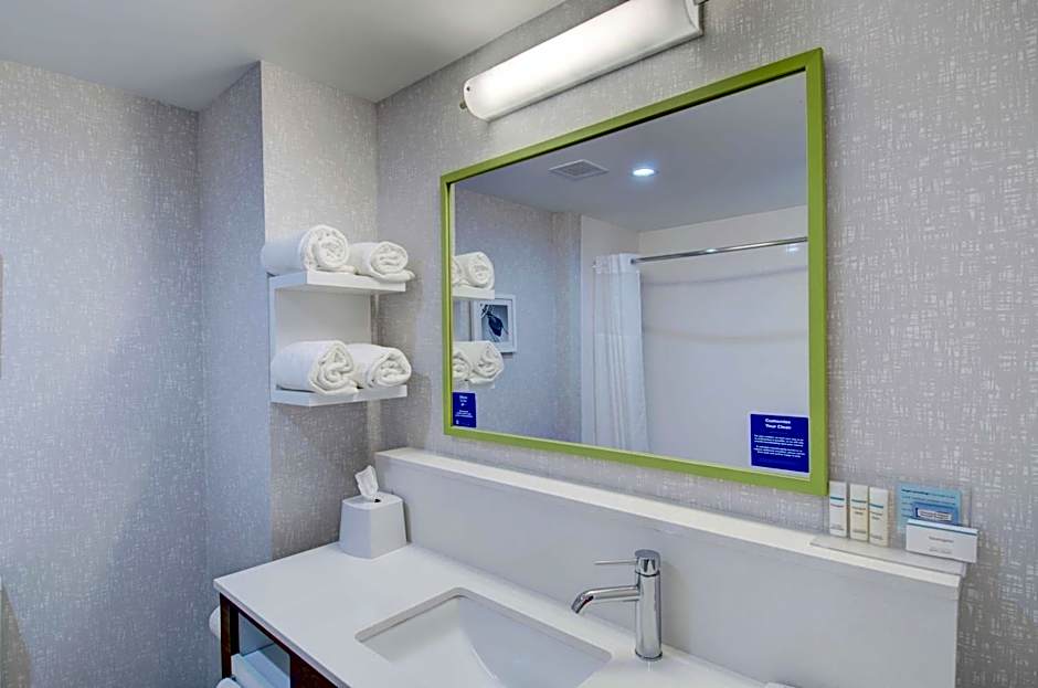 Hampton Inn By Hilton & Suites Portland, ME