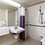 La Quinta Inn & Suites by Wyndham Garden City