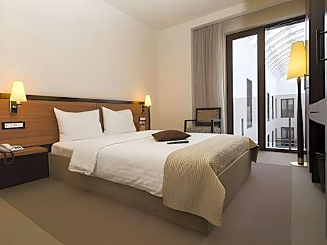 Standard Double Room with Atrium View