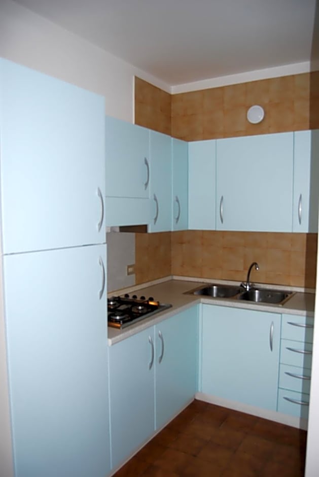 Beachside flat with large balcony - Beahost