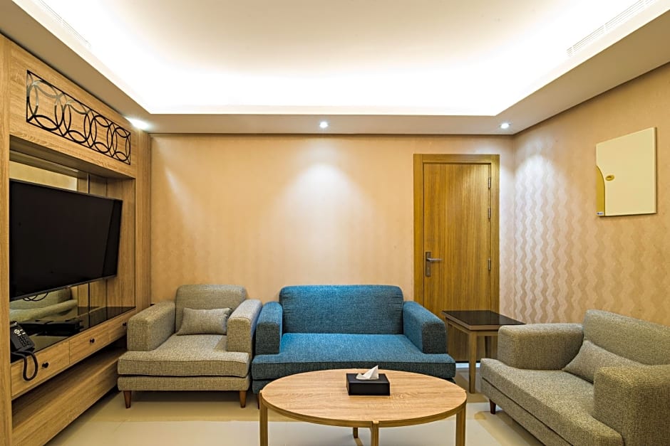 Mirnian Hotel