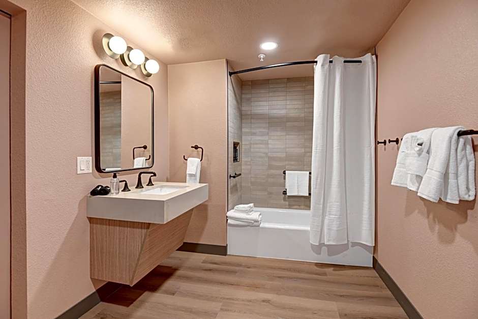 The Dunes Hotel (Palm Springs)