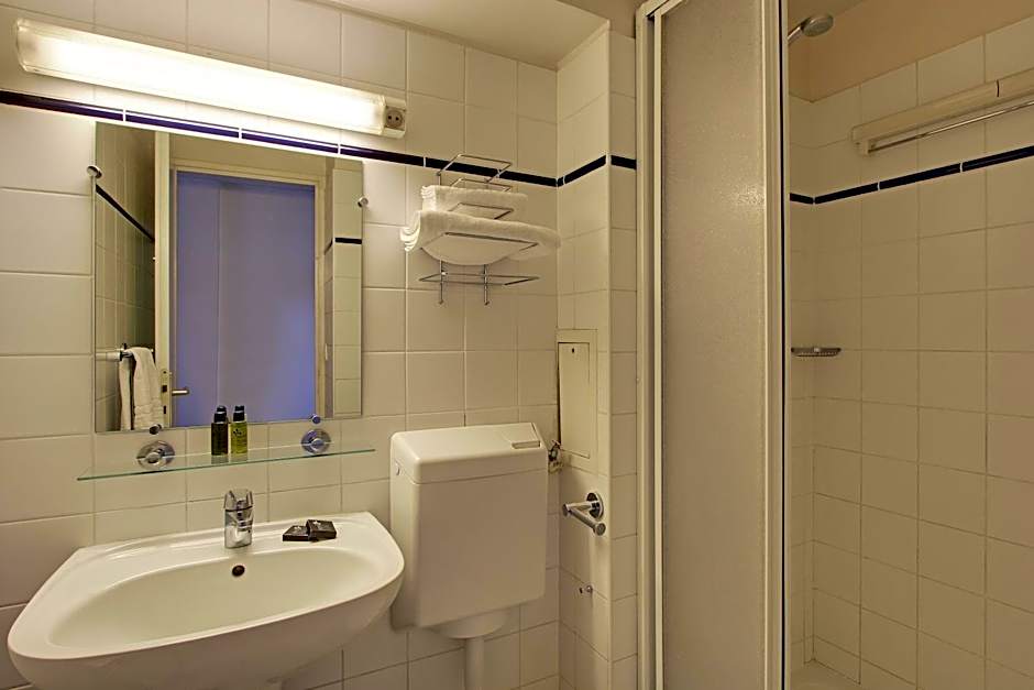 Les Lilas Serviced Apartments