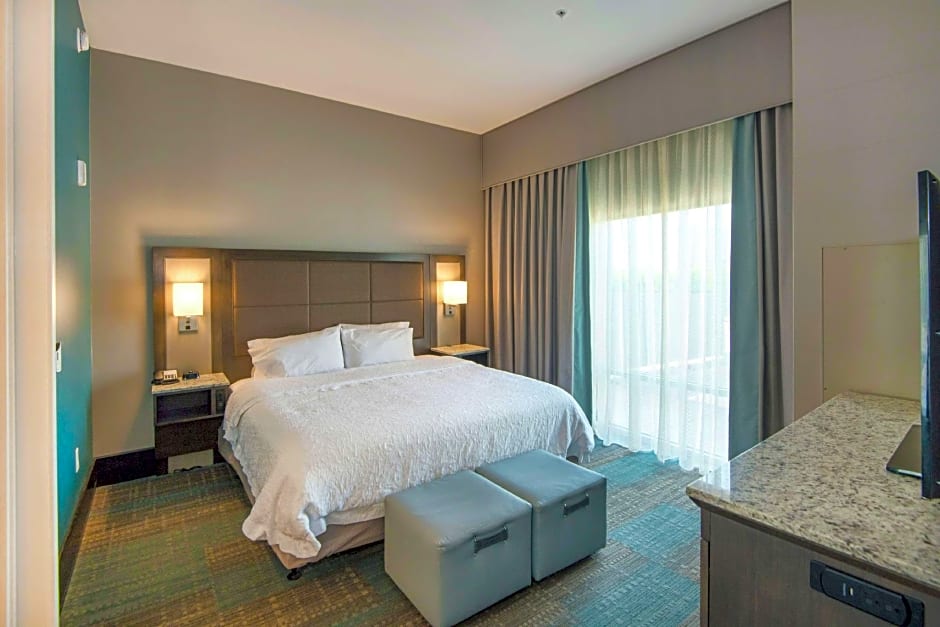 Photo 1 of 4 of 1 Bedroom 1 King Bed Suite