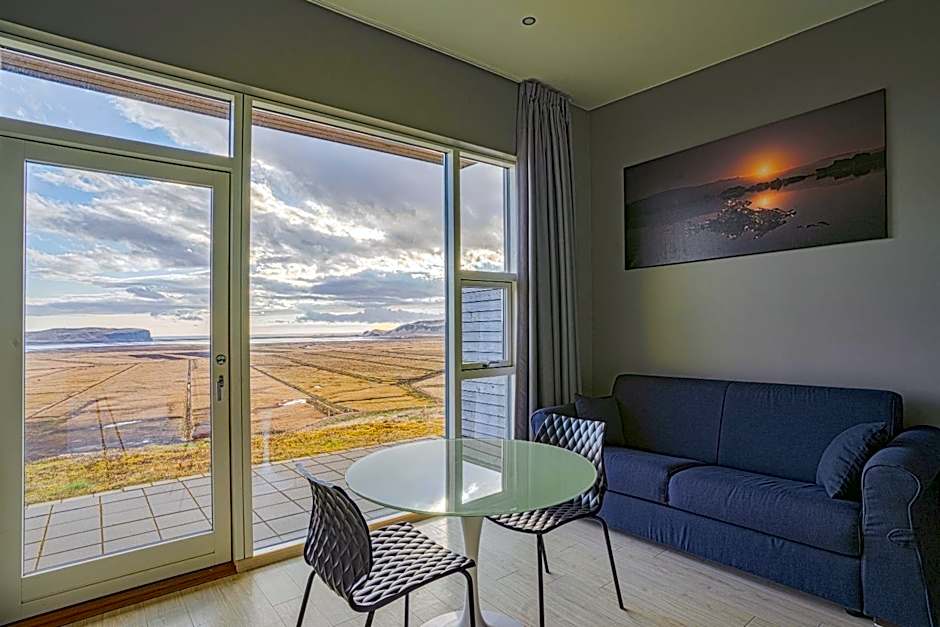 Black Beach Suites