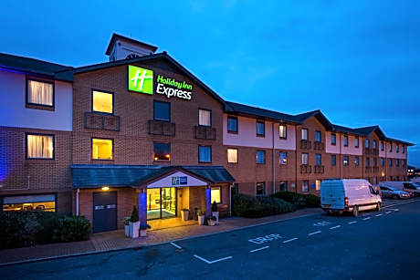 Holiday Inn Express Swansea East By IHG