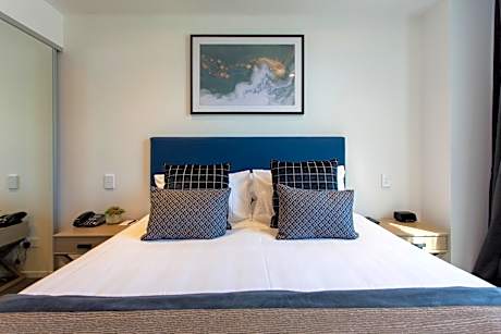 1-Bedroom Accessible Apartment