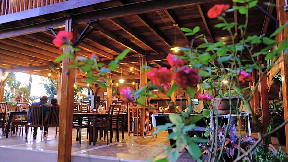 Air Manis Hillside Villa Cafe & Resto