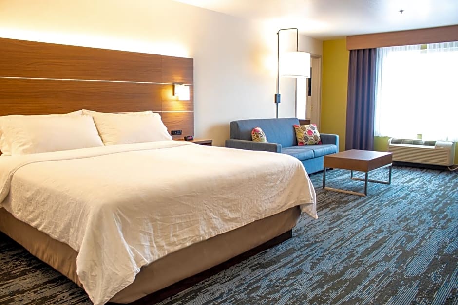 Holiday Inn Express Hotel & Suites Wausau