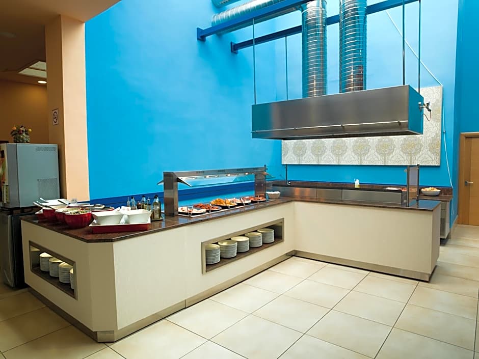 Hotel Monarque Torreblanca