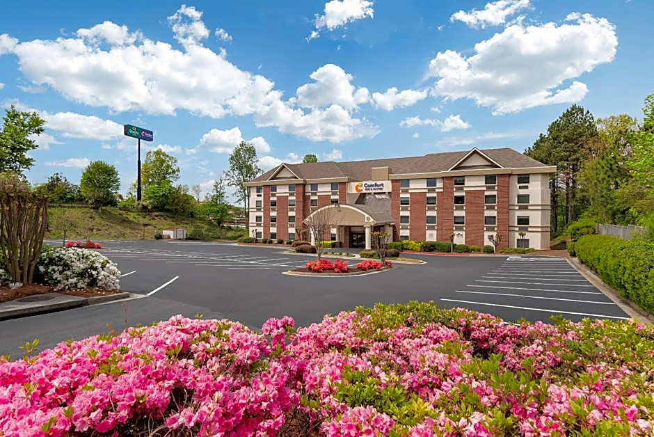 Comfort Inn & Suites Suwanee - Sugarloaf