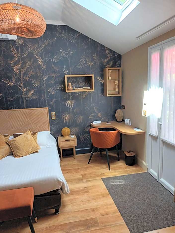 Logis Hôtel La Brèche - Restaurant Berthelot