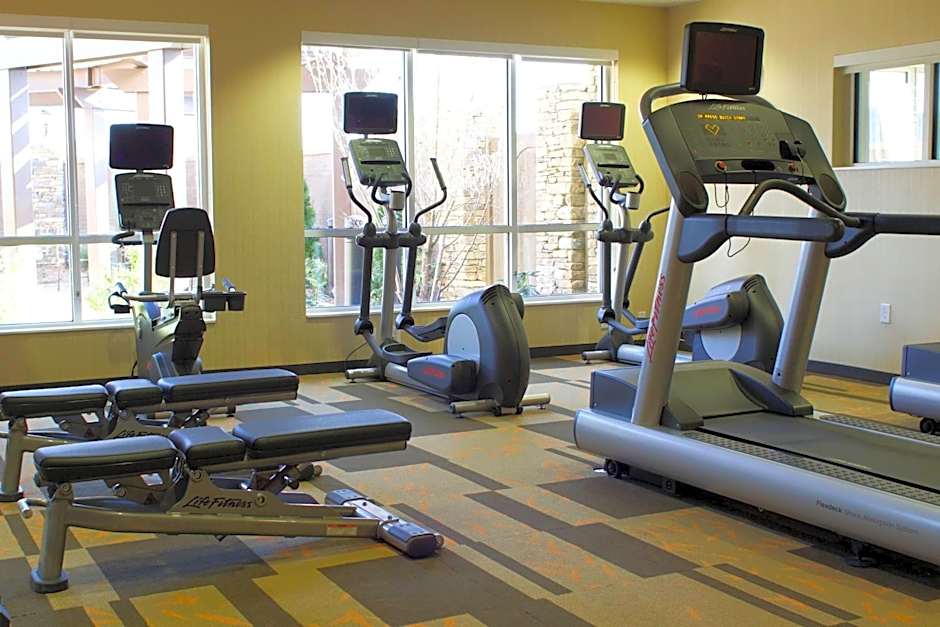 Courtyard by Marriott Asheville Airport