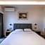 Xenophon Hotel