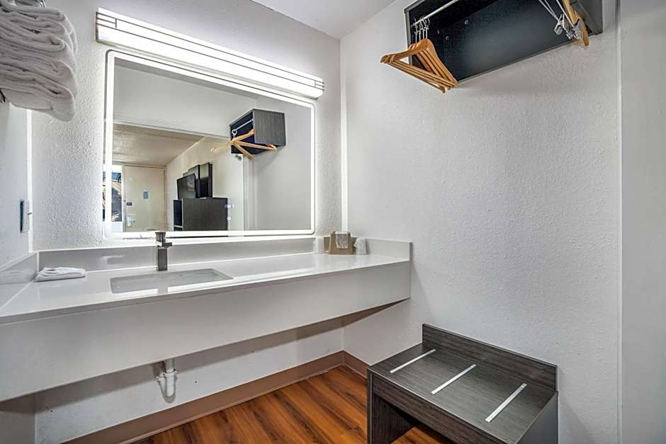 Studio 6 Florence, SC