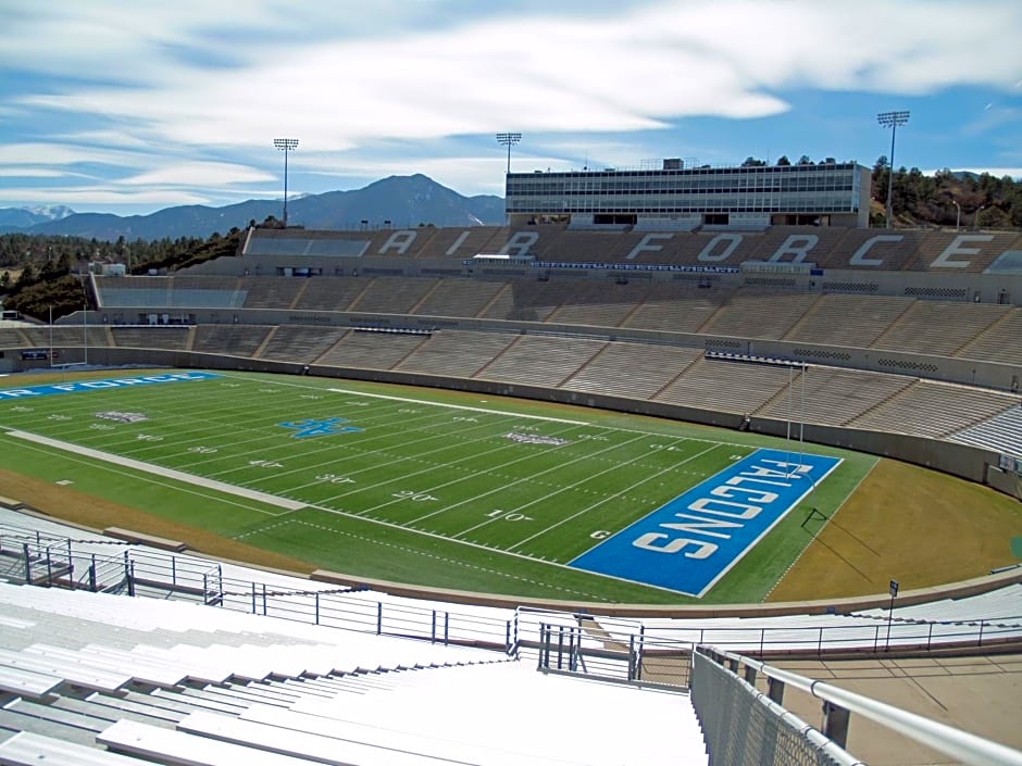 Wingate by Wyndham Colorado Springs