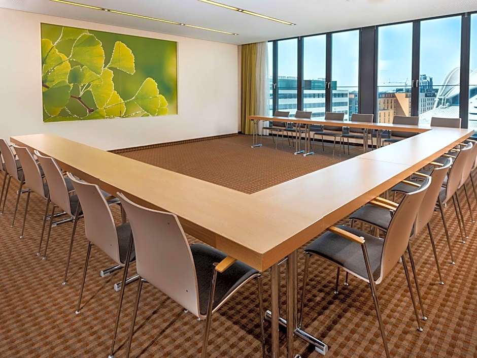 Moevenpick Hotel Frankfurt City