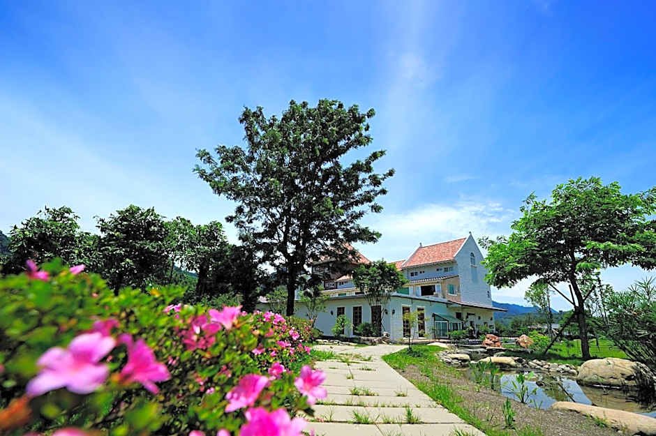 Schokolake Country House