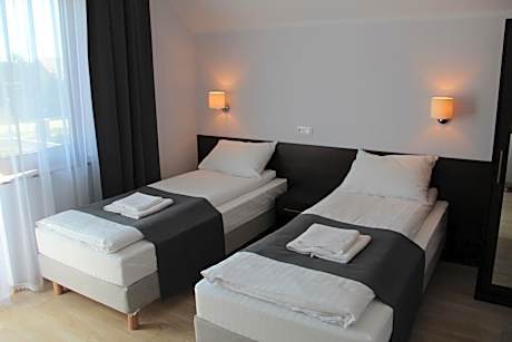 Twin Room with Private Bathroom