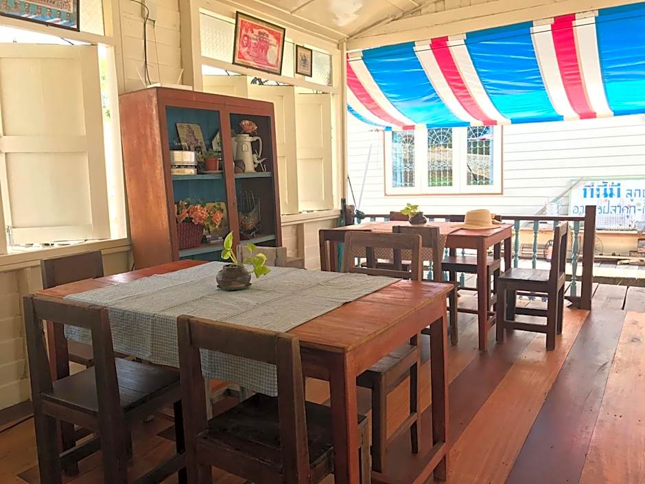 อยู่แพ PaeStay อุทัยธานี