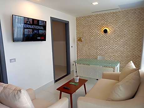 Two-Bedroom Queen Room with Two Queen Beds, Non-Smoking