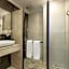Lilium Hotel & Suites