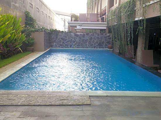 Koi Hotel & Residence