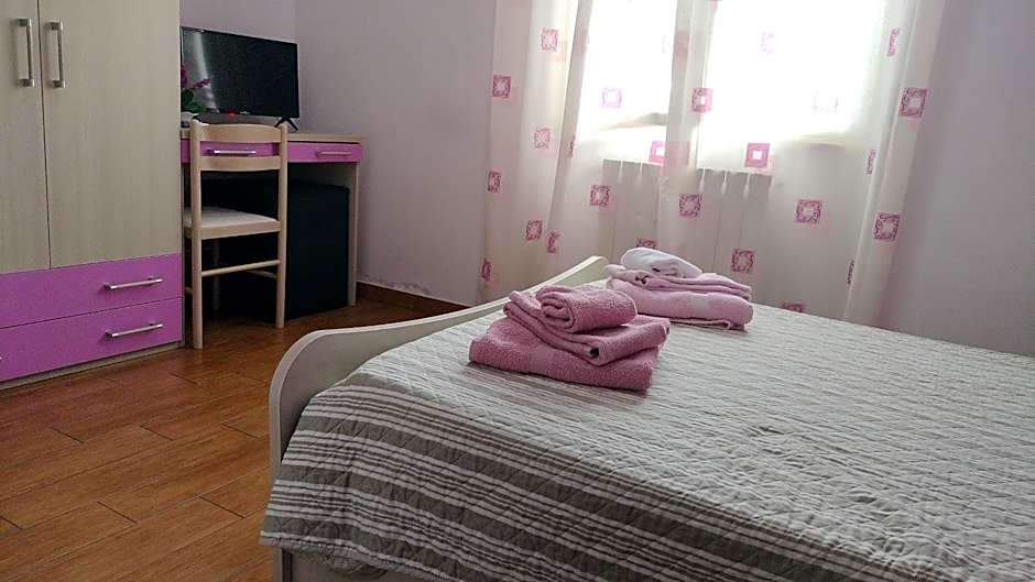 B&B Max