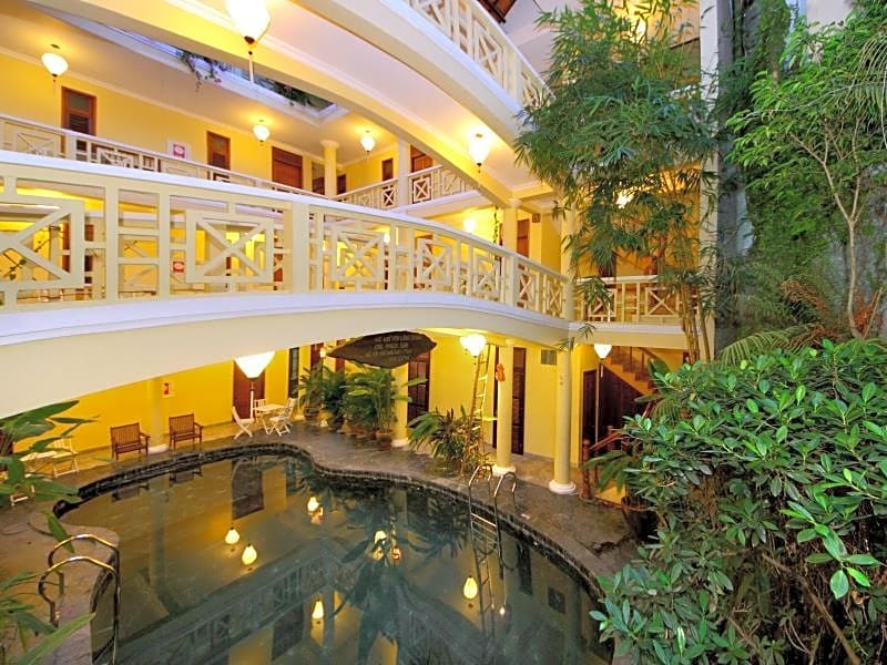 Thanh Van Hotel